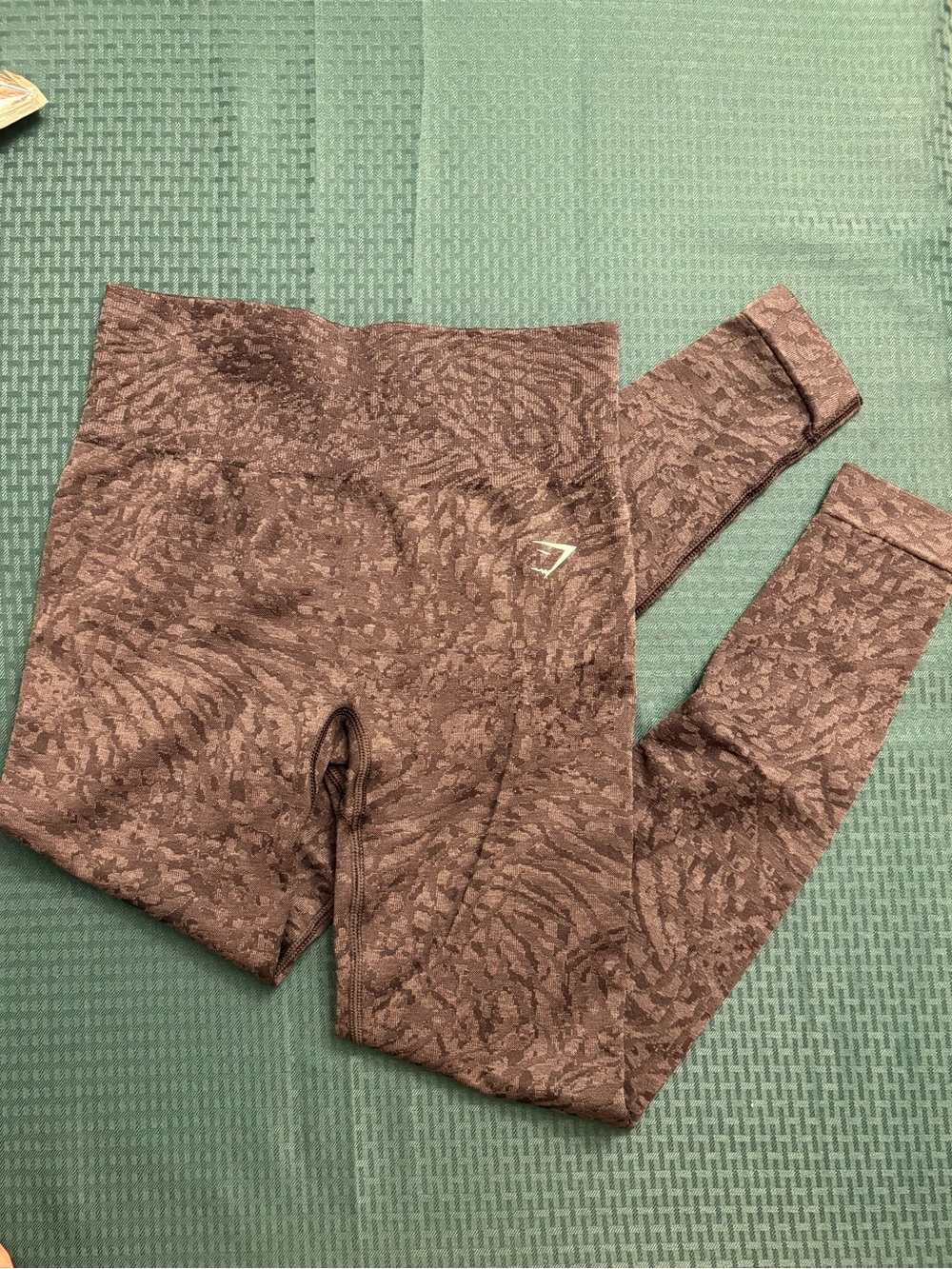 ADAPT ANIMAL SEAMLESS LEGGINGS